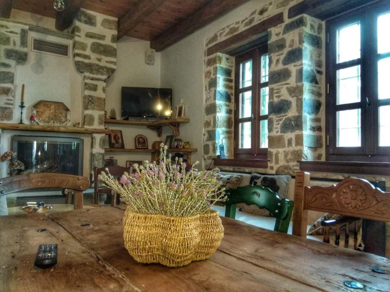 Sabouko Guest House วิซิตซา ภายนอก รูปภาพ
